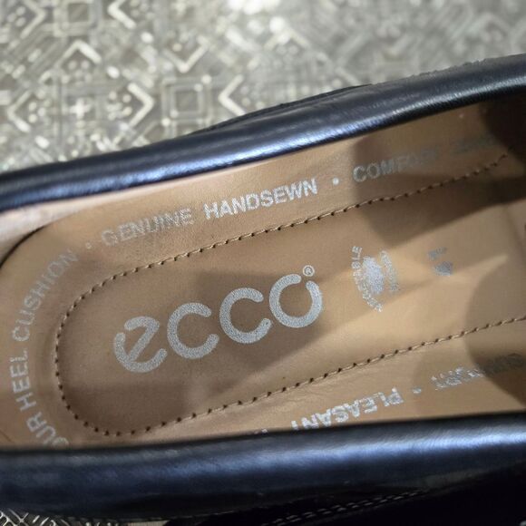 🐢 Ecco Classic Moc 2.0 Shoe.  Size 41 EU 7-7.5 US - Picture 5 of 15